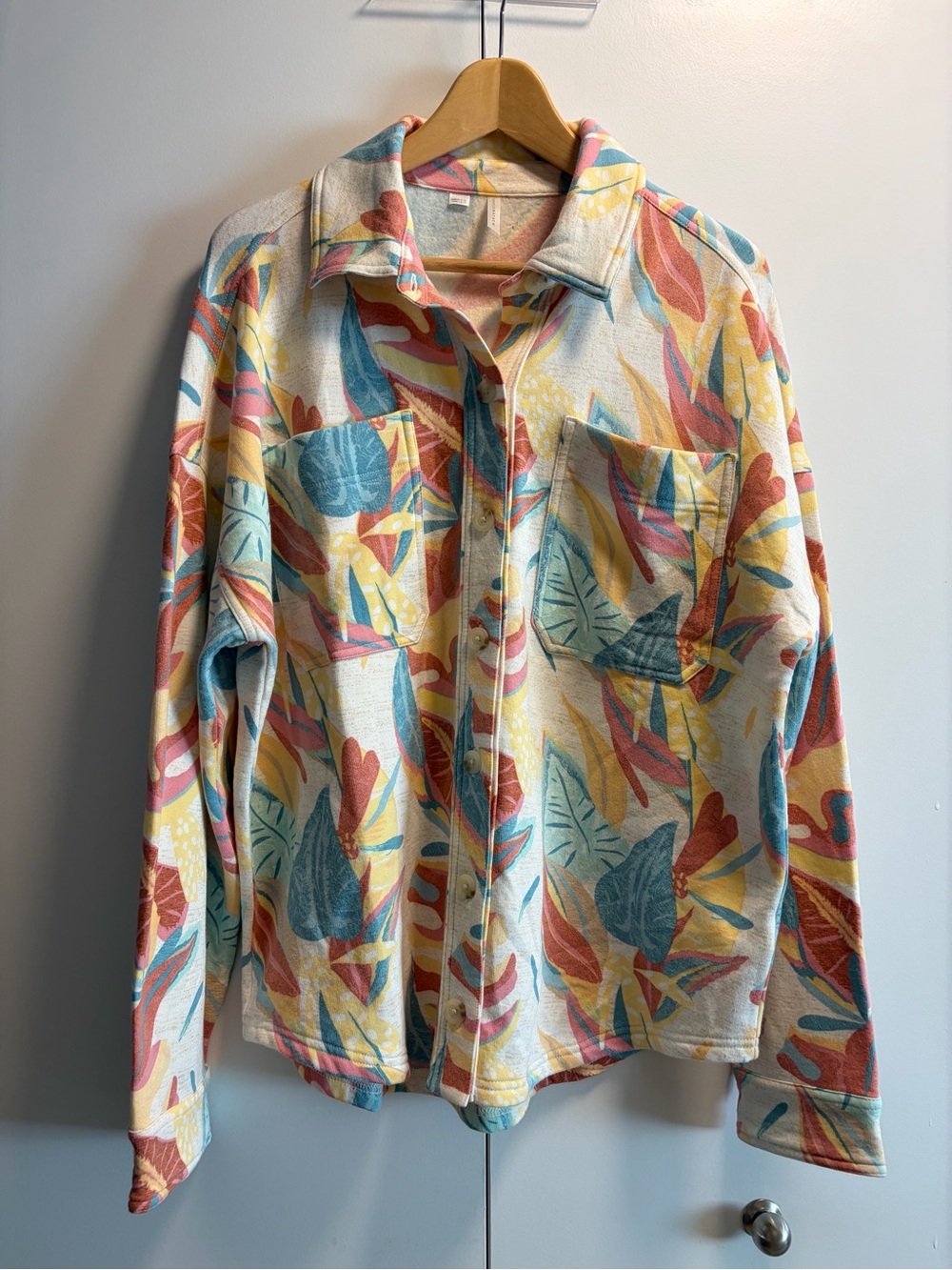 TravisMathew Women’s Large Fleece Lined Shacket Tropical Print Button Jacket